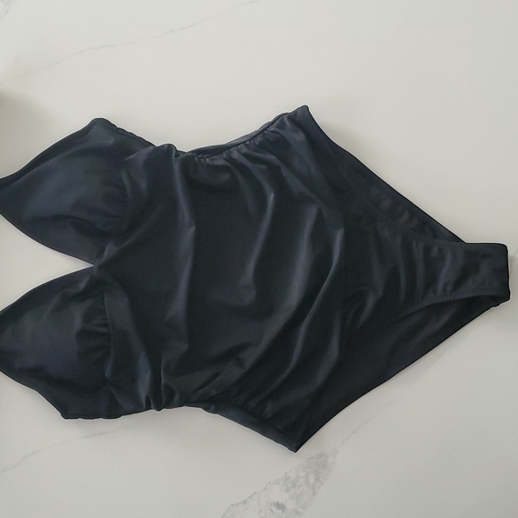 NWT CUPSHE One Piece Tummy Control Swimsuit - Picture 4 of 5